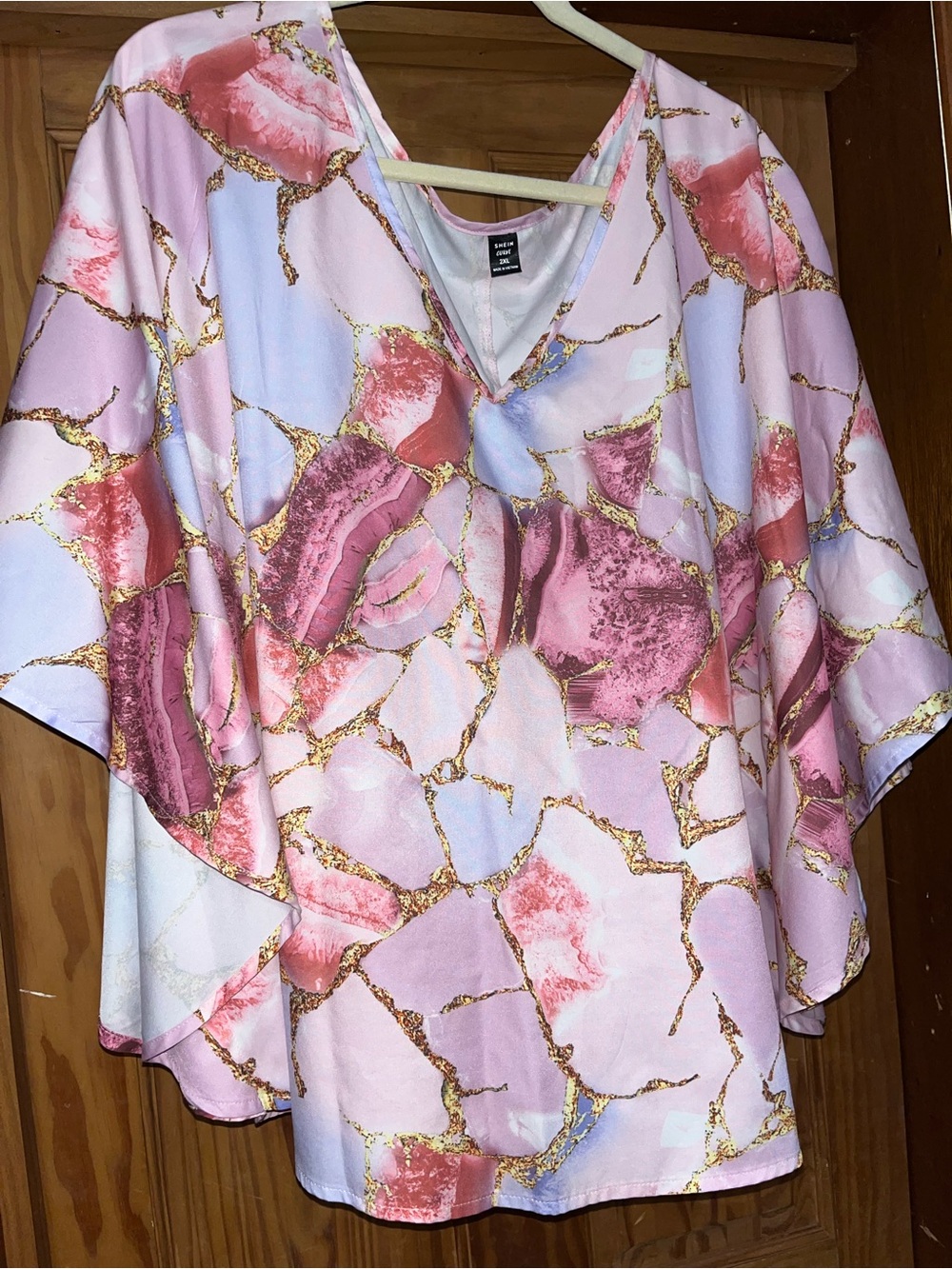SHEIN Pink Marble V-Neck Tunic with Gold Vein Detail
